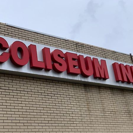 Coliseum Inn & Suites - Garden City Long Island East Meadow Экстерьер фото